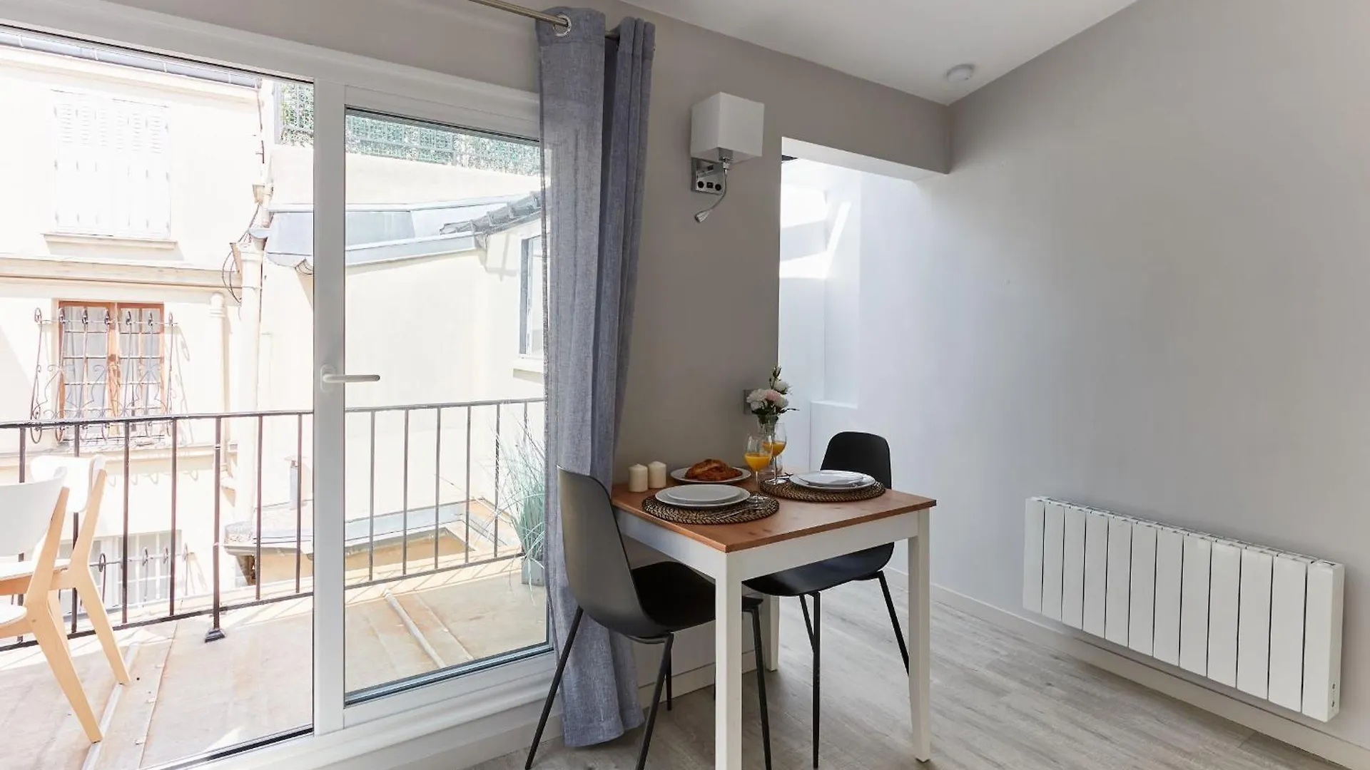 Apartment Jardin Du Luxembourg With Balcony - Cityapartmentstay *