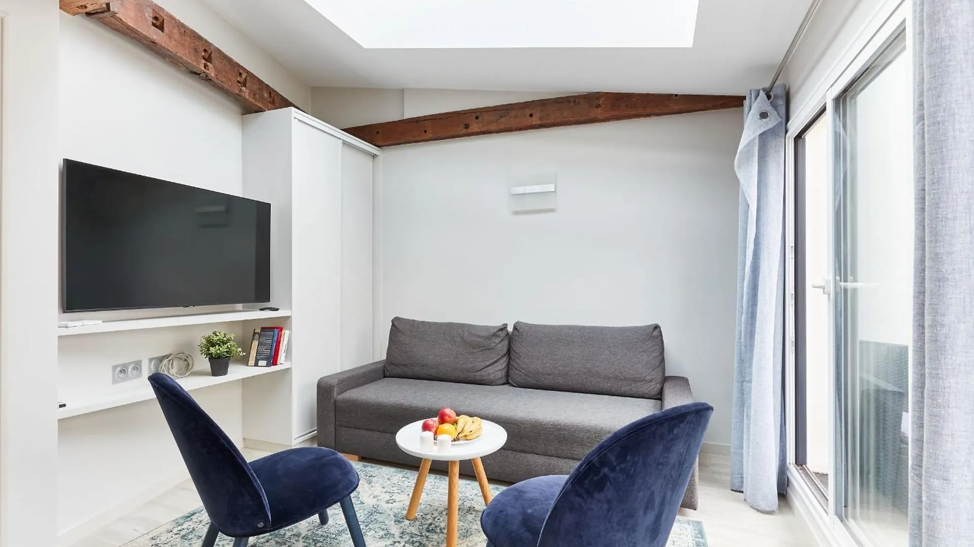 Jardin Du Luxembourg With Balcony - Cityapartmentstay * Paris
